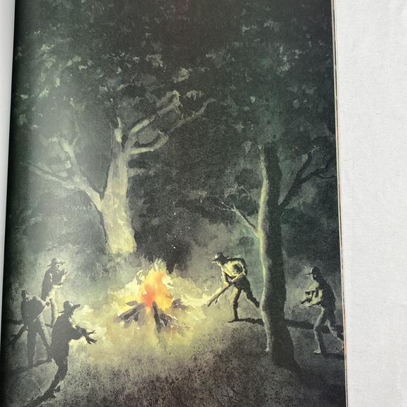 Scholastic Reader The Bear Who Heard Crying by Natalie and Helen Kinsey-Warnock - Picture 7 of 7